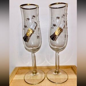 Pair Of 2 Champagne Toast Glasses Gold Trim W/ Sparkle - Made In Germany 8.5”